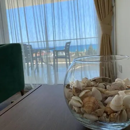 Apartment On The Sea